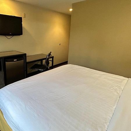 Travelodge By Wyndham Arlington/Dallas Area Экстерьер фото