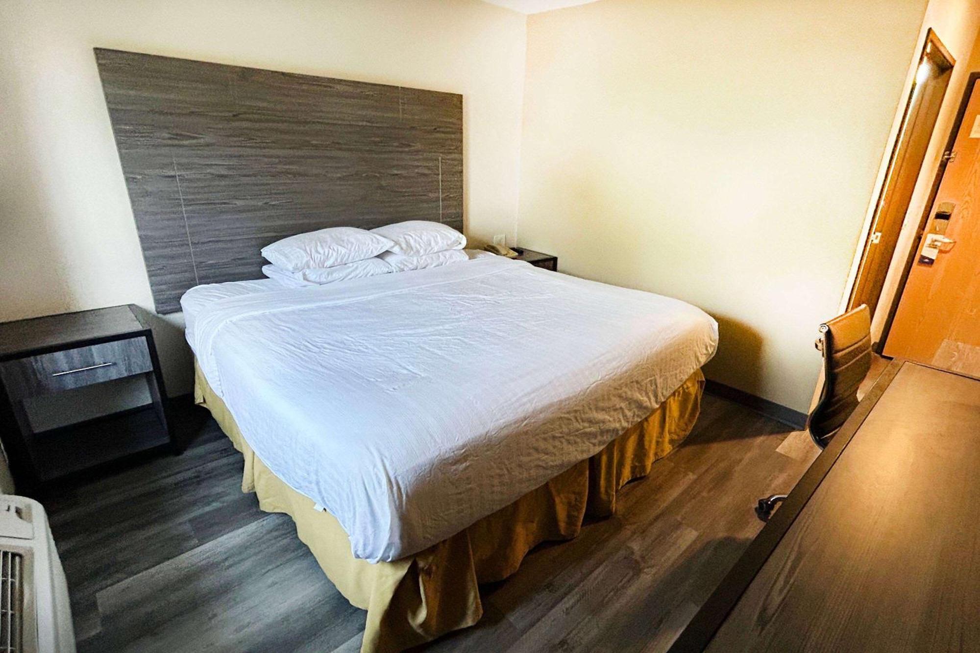 Travelodge By Wyndham Arlington/Dallas Area Экстерьер фото